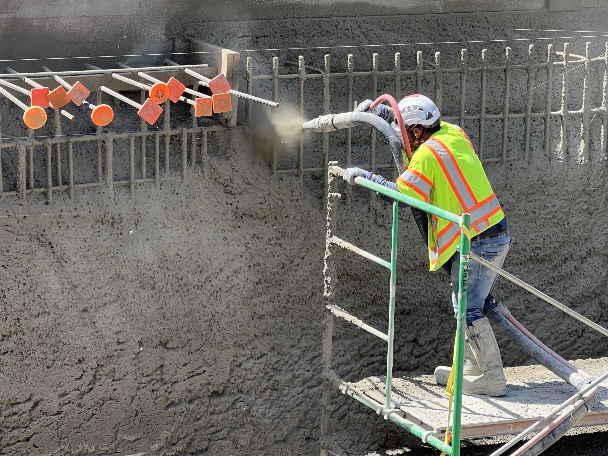 shotcrete workers